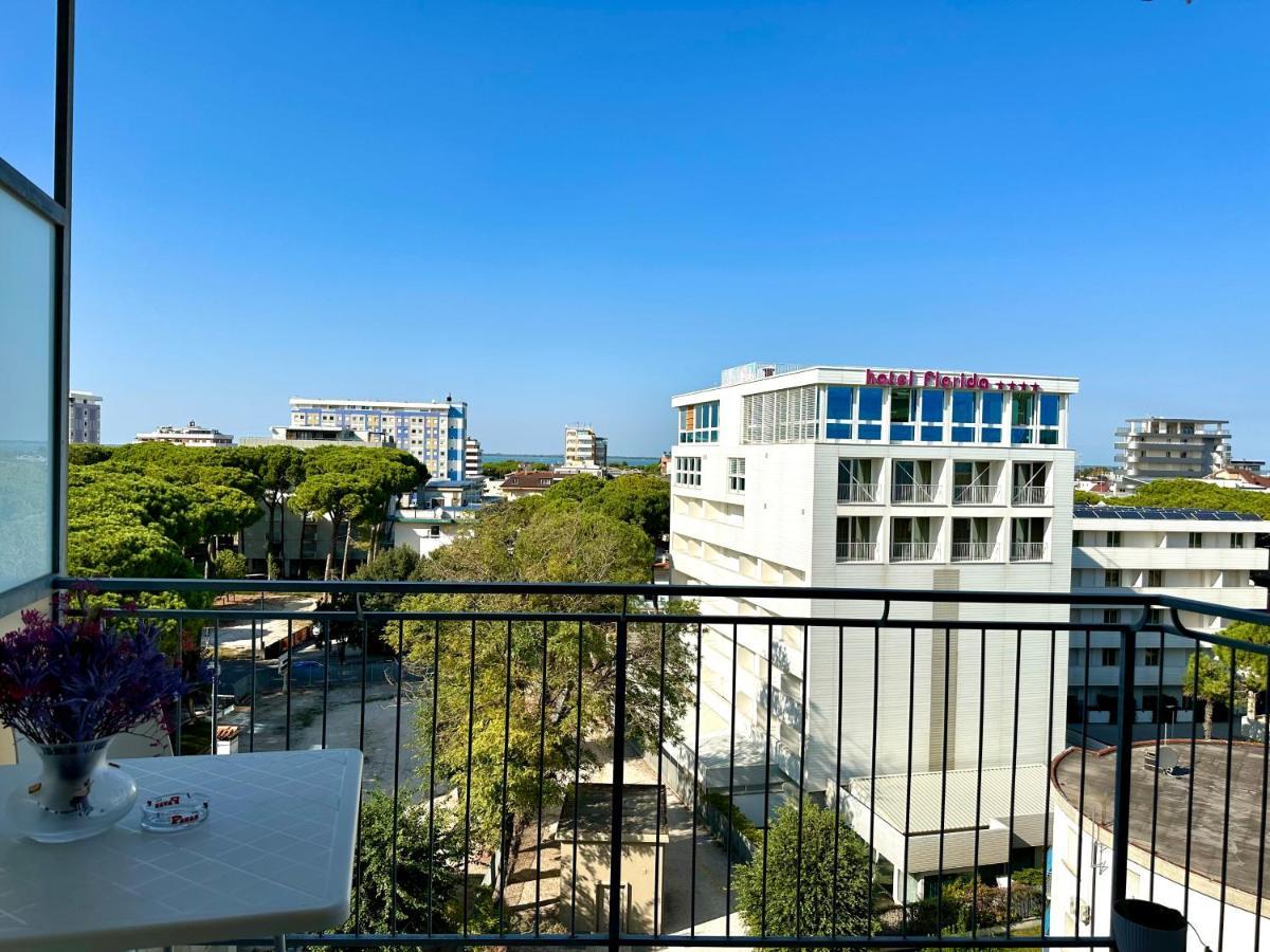 Beach Front Apartment Sabbiadoro Lignano Sabbiadoro Exteriör bild