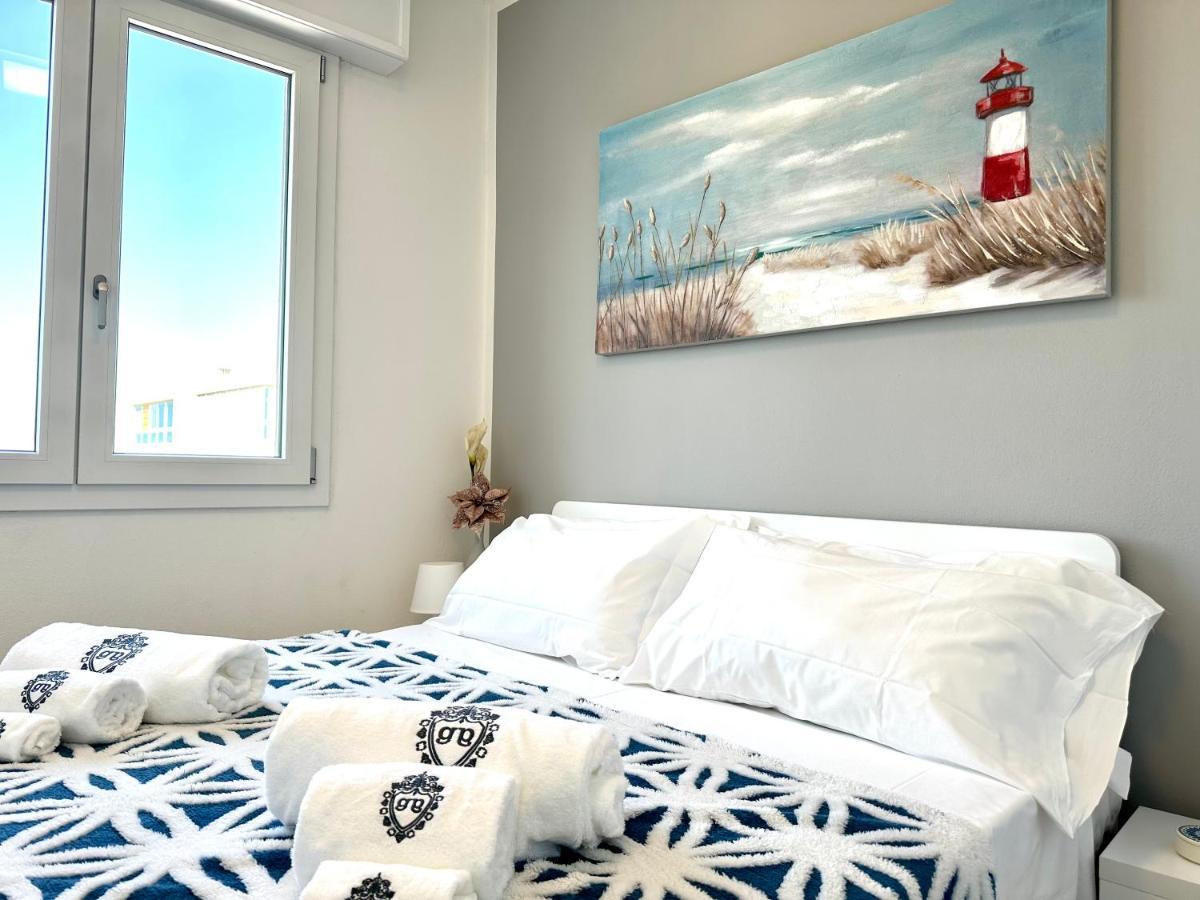 Beach Front Apartment Sabbiadoro Lignano Sabbiadoro Exteriör bild
