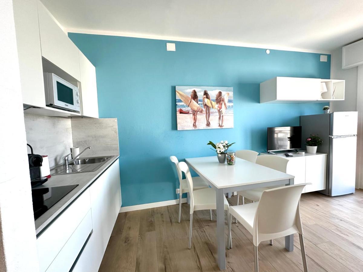 Beach Front Apartment Sabbiadoro Lignano Sabbiadoro Exteriör bild