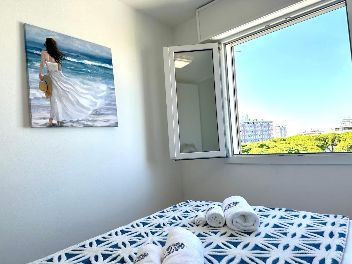 Beach Front Apartment Sabbiadoro Lignano Sabbiadoro Exteriör bild